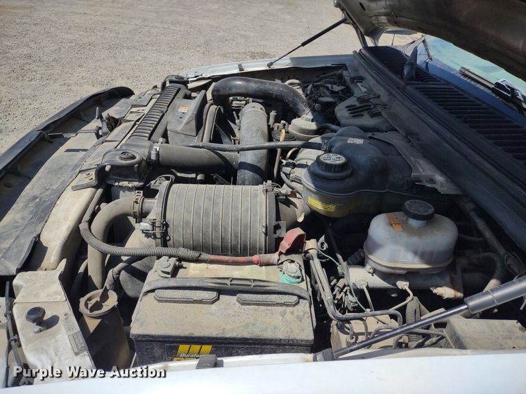 image for item DQ1700 2007 Ford F350 Super Duty XL  Crew Cab utility bed pickup truck