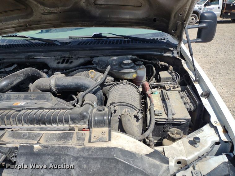 image for item DQ1700 2007 Ford F350 Super Duty XL  Crew Cab utility bed pickup truck