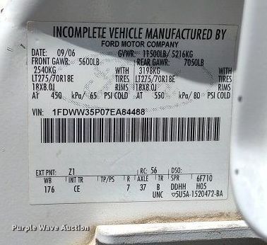 image for item DQ1700 2007 Ford F350 Super Duty XL  Crew Cab utility bed pickup truck