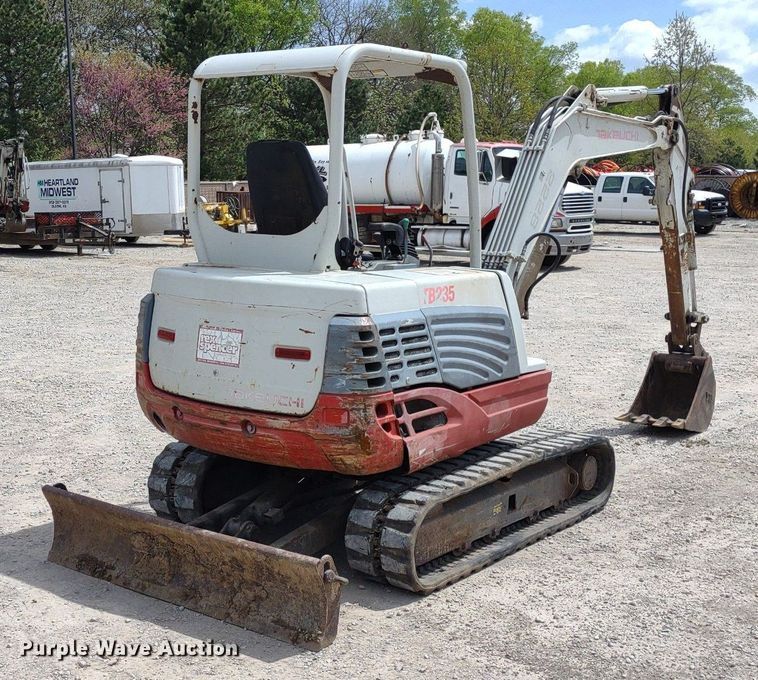 image for item DQ1701 2008 Takeuchi TB235  mini excavator