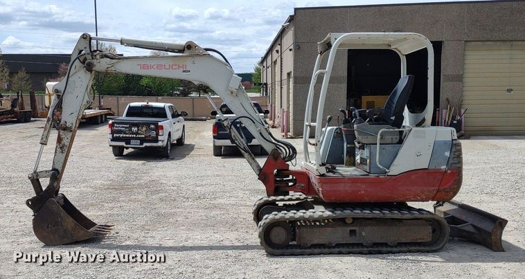 image for item DQ1701 2008 Takeuchi TB235  mini excavator