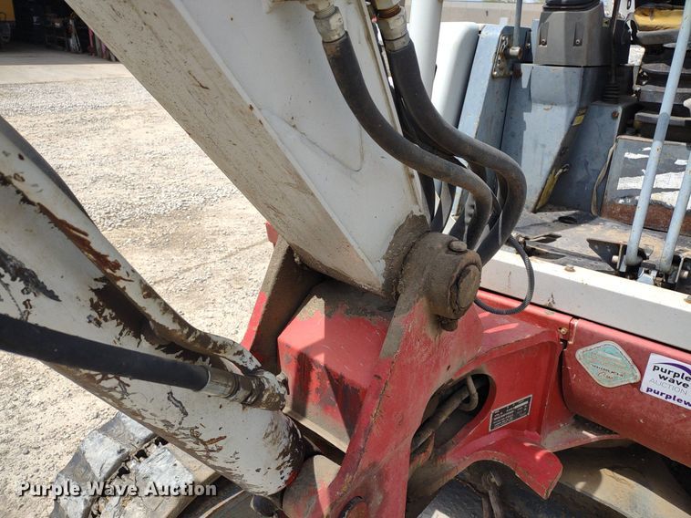 image for item DQ1701 2008 Takeuchi TB235  mini excavator