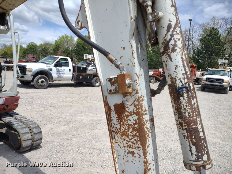 image for item DQ1701 2008 Takeuchi TB235  mini excavator