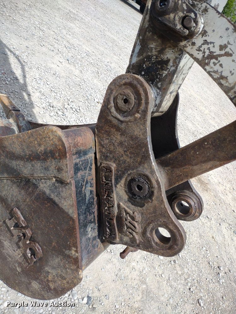 image for item DQ1701 2008 Takeuchi TB235  mini excavator