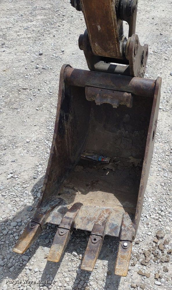 image for item DQ1701 2008 Takeuchi TB235  mini excavator