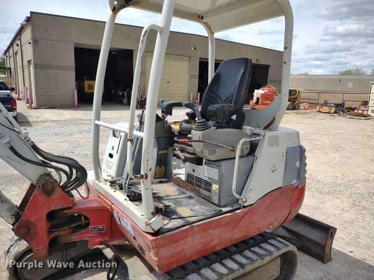 image for item DQ1701 2008 Takeuchi TB235  mini excavator