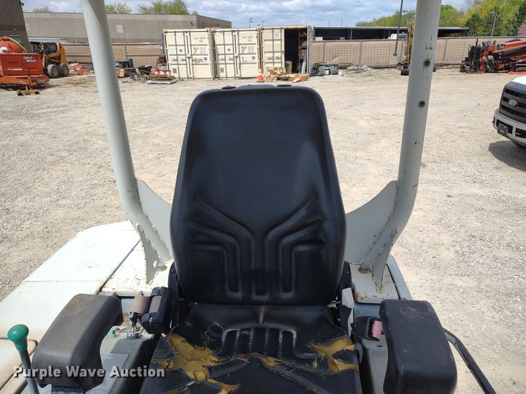 image for item DQ1701 2008 Takeuchi TB235  mini excavator