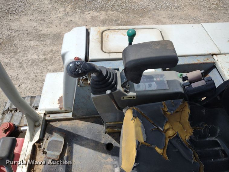 image for item DQ1701 2008 Takeuchi TB235  mini excavator