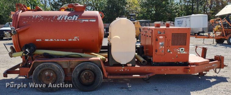 image for item DQ1706 2006 Ditch Witch FX30  vacuum excavator