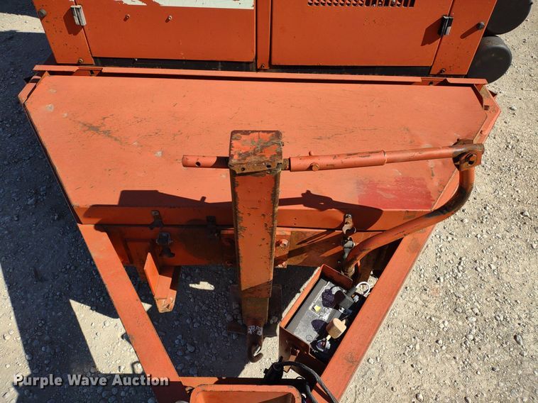 image for item DQ1706 2006 Ditch Witch FX30  vacuum excavator