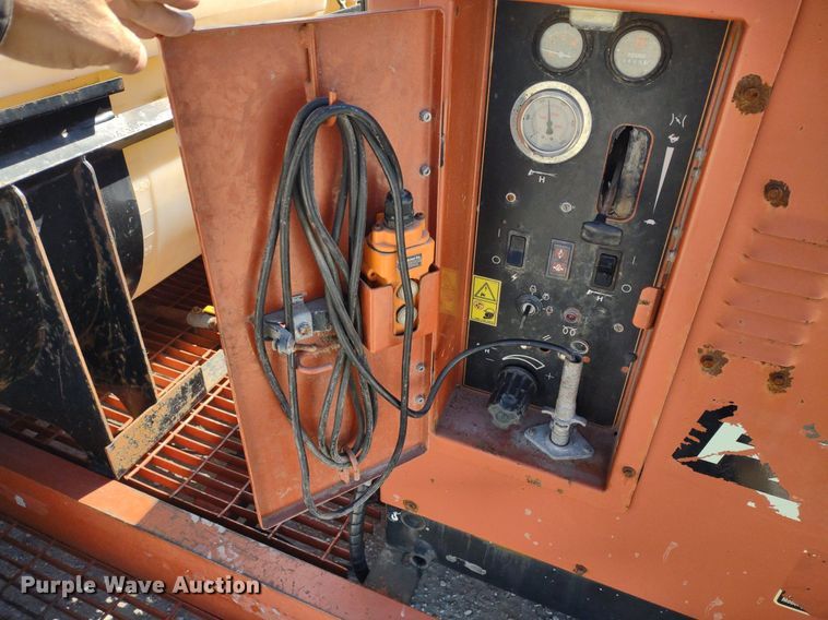 image for item DQ1706 2006 Ditch Witch FX30  vacuum excavator