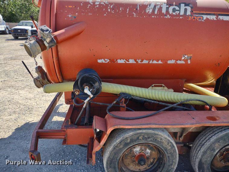 image for item DQ1706 2006 Ditch Witch FX30  vacuum excavator