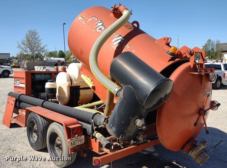 image for item DQ1706 2006 Ditch Witch FX30  vacuum excavator