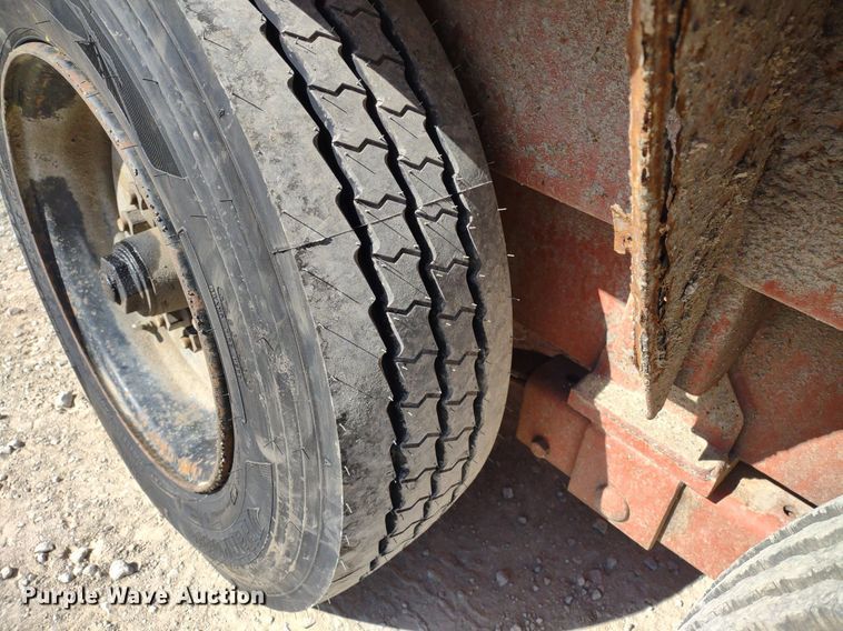 image for item DQ1706 2006 Ditch Witch FX30  vacuum excavator