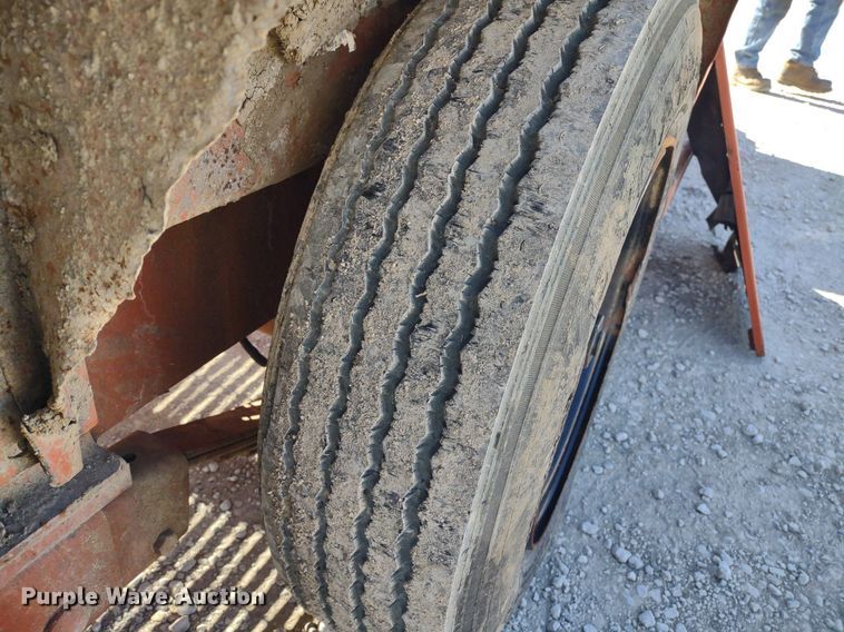 image for item DQ1706 2006 Ditch Witch FX30  vacuum excavator