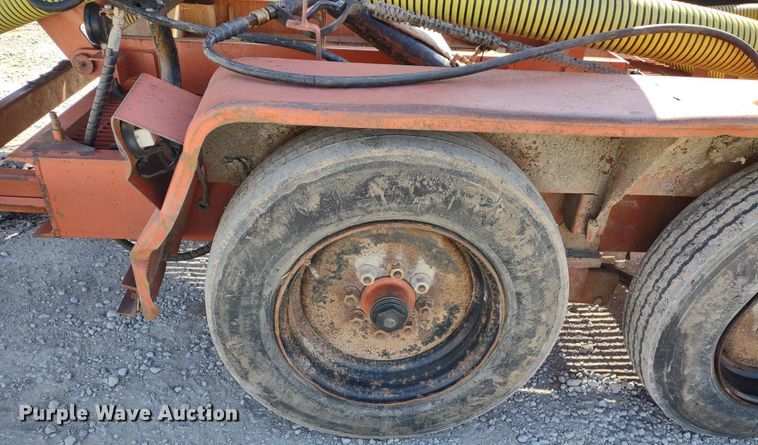 image for item DQ1706 2006 Ditch Witch FX30  vacuum excavator