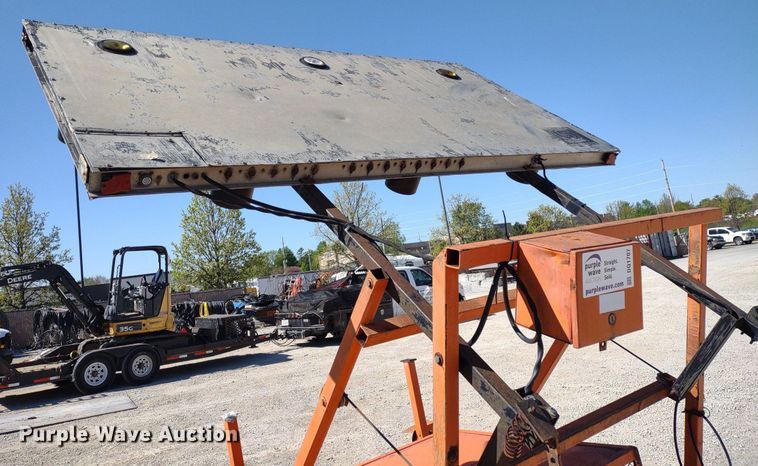 image for item DQ1707 Arrow board