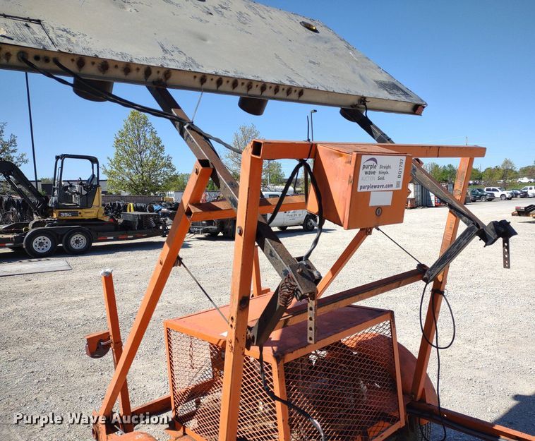 image for item DQ1707 Arrow board