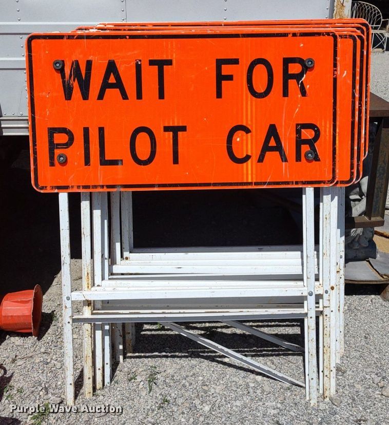 image for item DQ1708 Road safety equipment