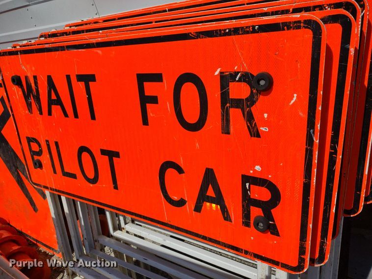 image for item DQ1708 Road safety equipment