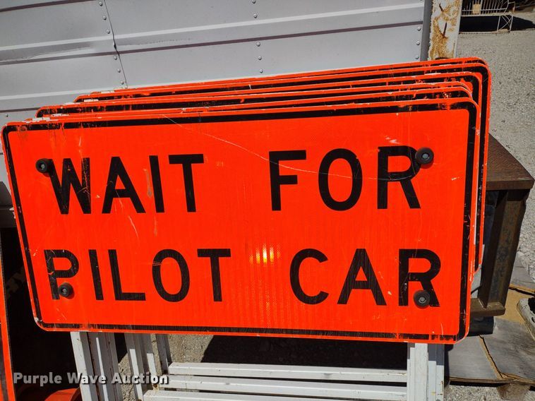 image for item DQ1708 Road safety equipment