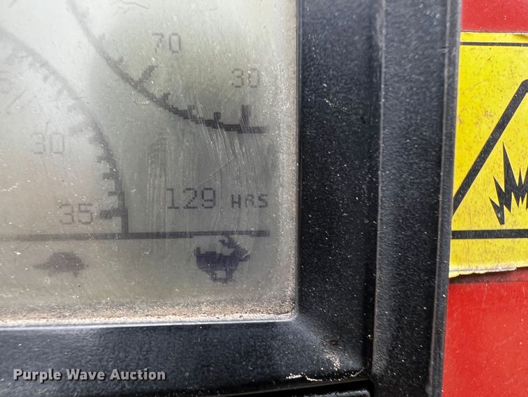 image for item DQ2032 2015 Ditch Witch SK850  compact utility loader