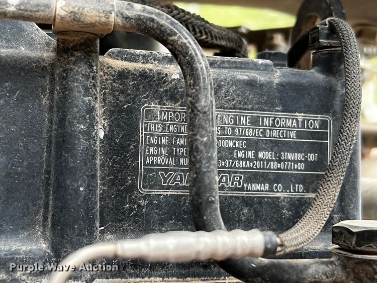 image for item DQ2032 2015 Ditch Witch SK850  compact utility loader