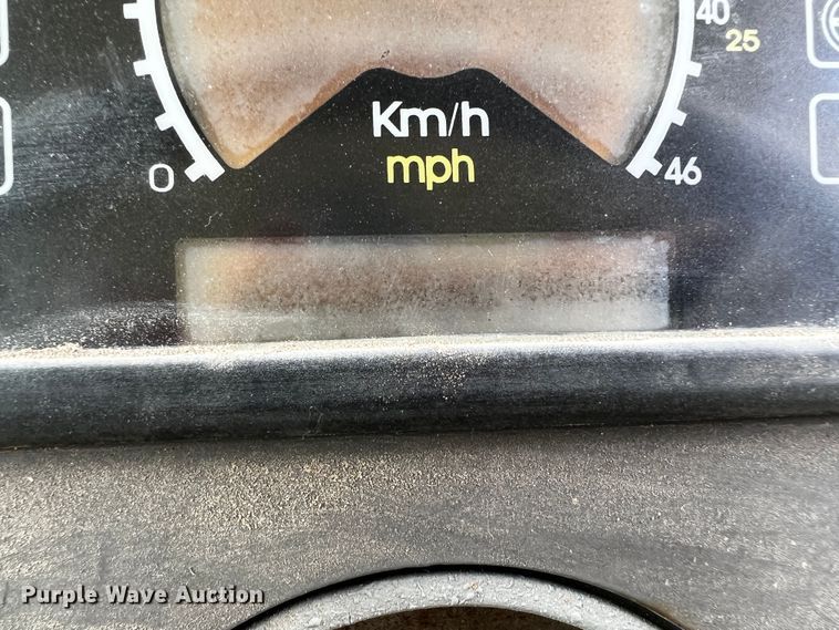 image for item DQ2037 2000 New Holland RG140  motor grader