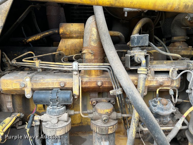 image for item DQ2037 2000 New Holland RG140  motor grader