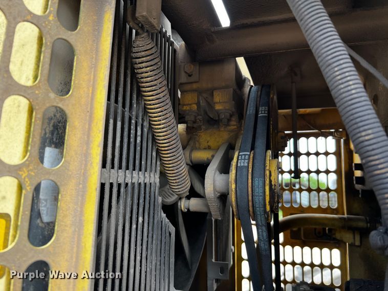 image for item DQ2037 2000 New Holland RG140  motor grader