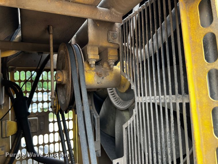 image for item DQ2037 2000 New Holland RG140  motor grader