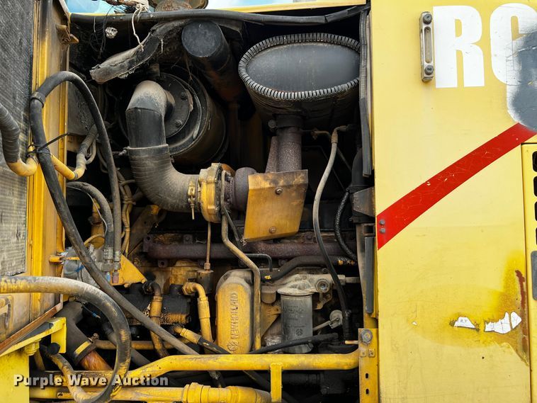 image for item DQ2037 2000 New Holland RG140  motor grader