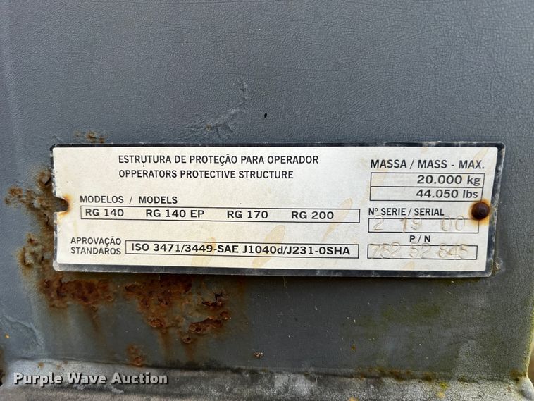 image for item DQ2037 2000 New Holland RG140  motor grader