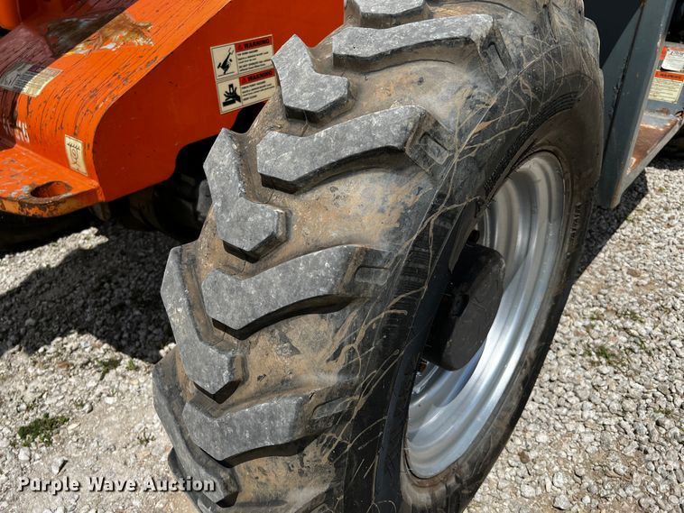 image for item DQ2040 Xtreme XRM1045  telehandler