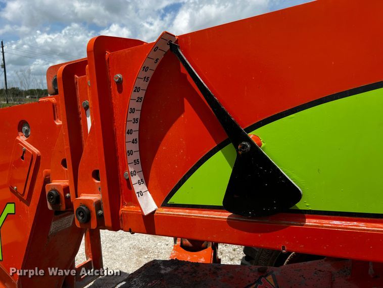 image for item DQ2041 Xtreme XR1245  telehandler