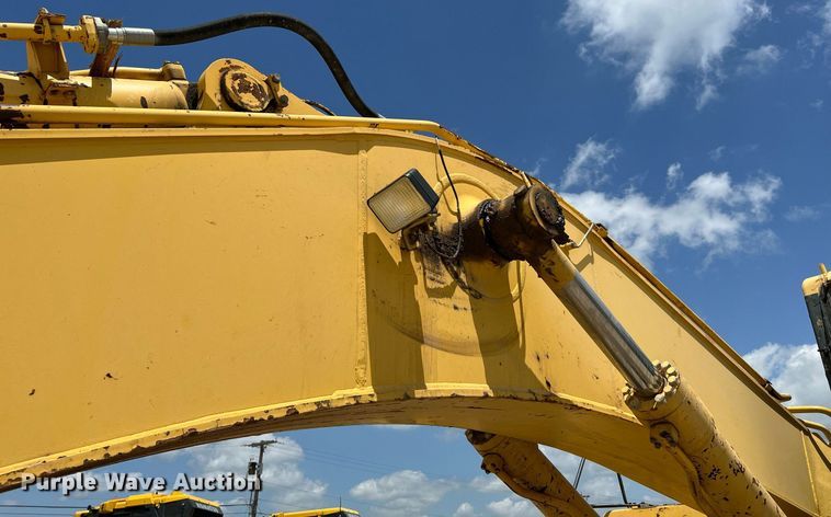 image for item DQ2042 1998 Komatsu PC300LC-6  excavator