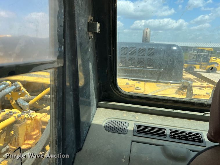 image for item DQ2042 1998 Komatsu PC300LC-6  excavator