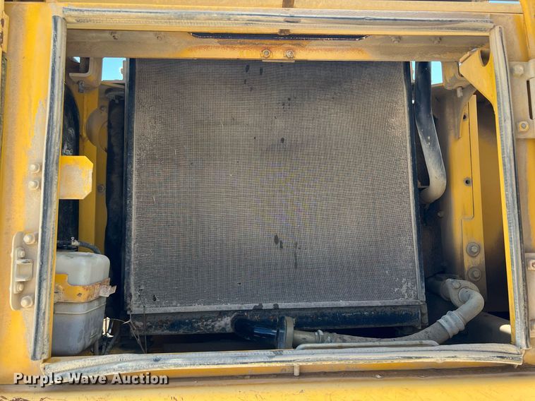 image for item DQ2042 1998 Komatsu PC300LC-6  excavator
