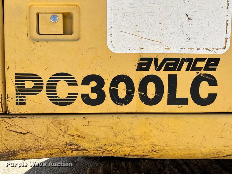 image for item DQ2042 1998 Komatsu PC300LC-6  excavator
