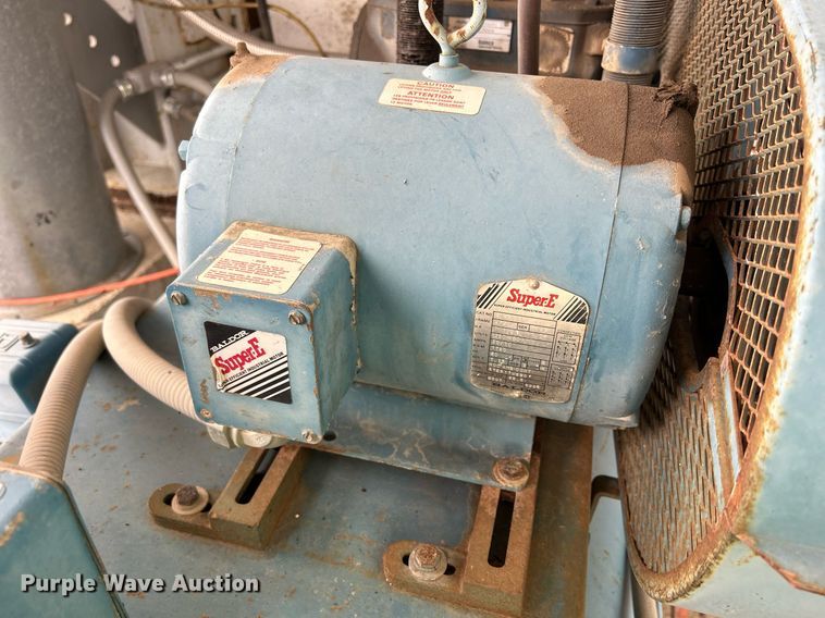 image for item DR4543 Quincy  air compressor