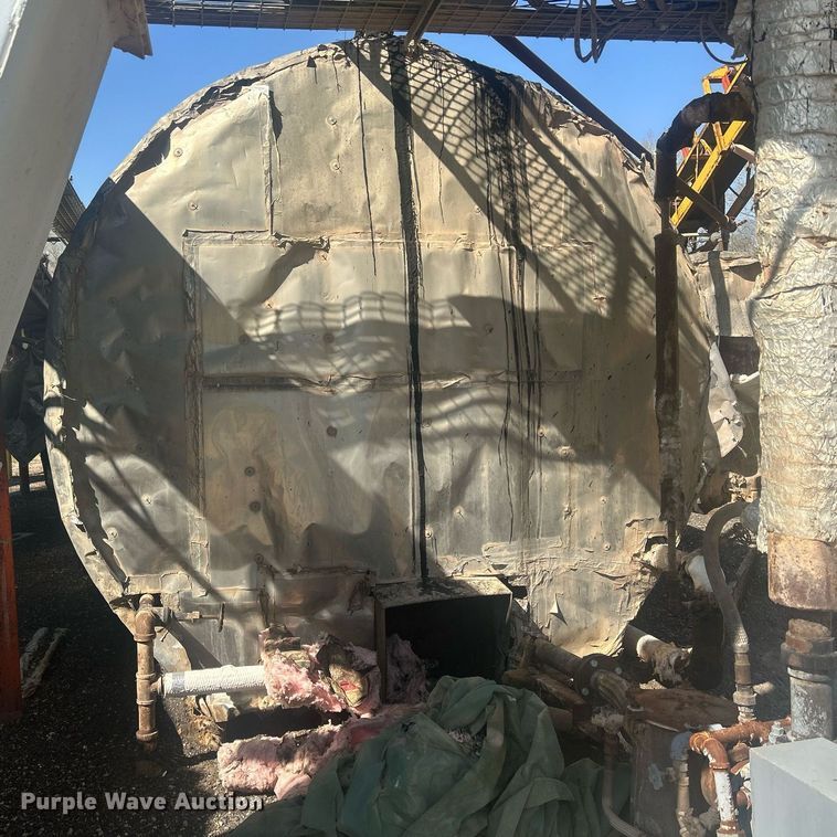 image for item DR4597 (2) asphalt storage tanks