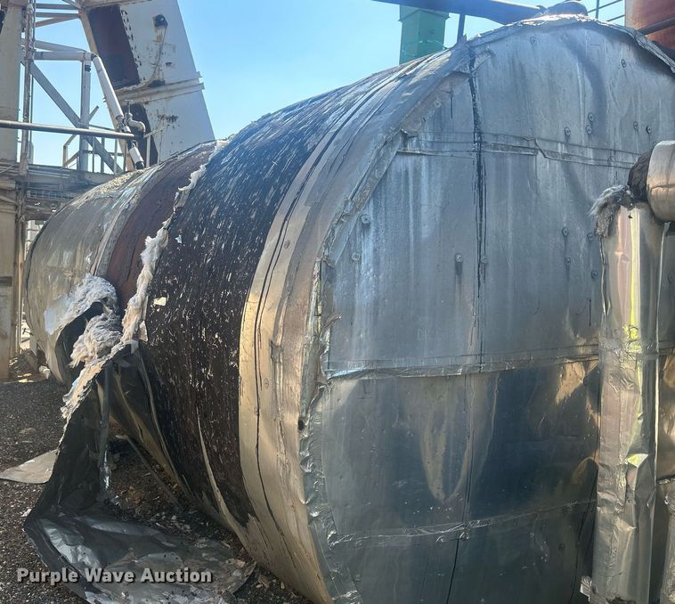 image for item DR4597 (2) asphalt storage tanks