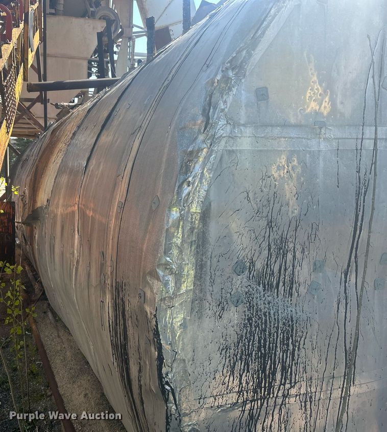 image for item DR4597 (2) asphalt storage tanks