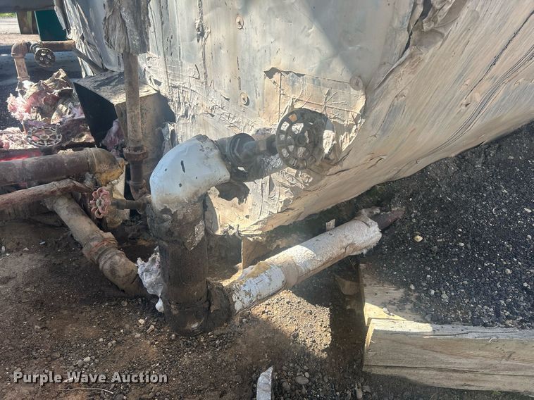 image for item DR4597 (2) asphalt storage tanks