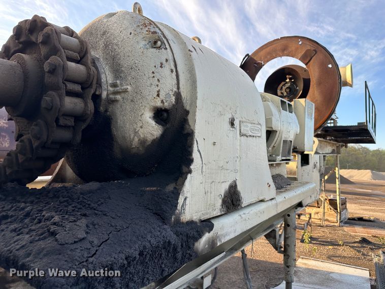 image for item DR5201 Cedarapids  asphalt drum mixer and frame