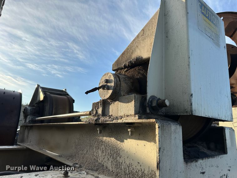 image for item DR5201 Cedarapids  asphalt drum mixer and frame