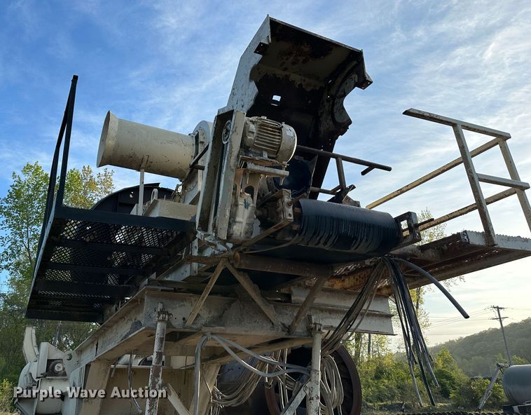 image for item DR5201 Cedarapids  asphalt drum mixer and frame