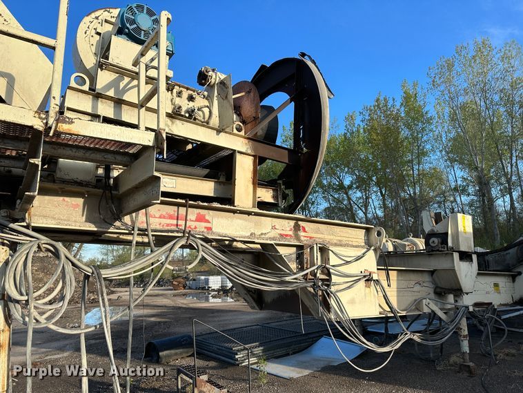 image for item DR5201 Cedarapids  asphalt drum mixer and frame