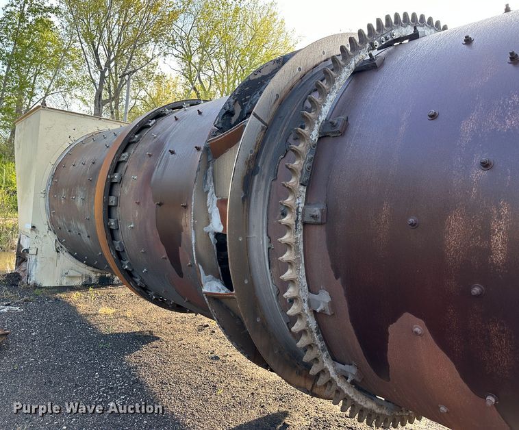 image for item DR5201 Cedarapids  asphalt drum mixer and frame