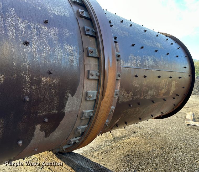 image for item DR5201 Cedarapids  asphalt drum mixer and frame